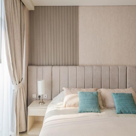Studio With Pool And Private Beach Access On Palm Jumeirah ドバイ エクステリア 写真
