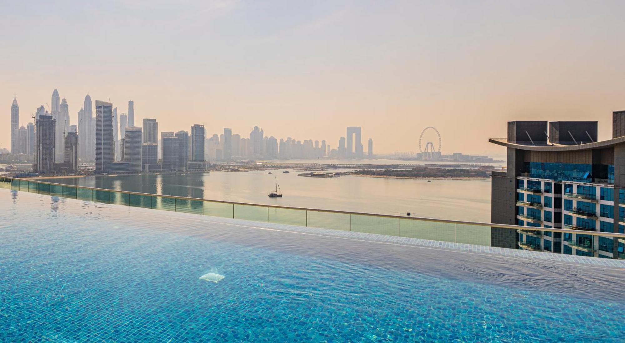 Studio With Pool And Private Beach Access On Palm Jumeirah ドバイ エクステリア 写真