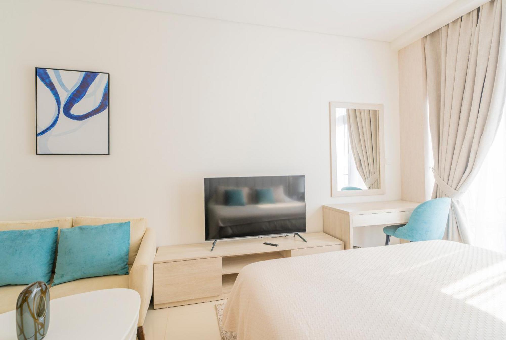 Studio With Pool And Private Beach Access On Palm Jumeirah ドバイ エクステリア 写真