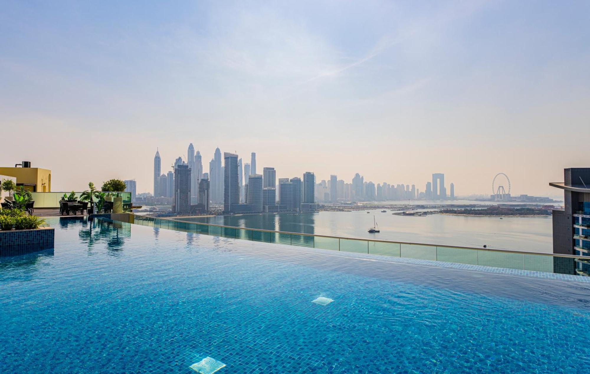 Studio With Pool And Private Beach Access On Palm Jumeirah ドバイ エクステリア 写真