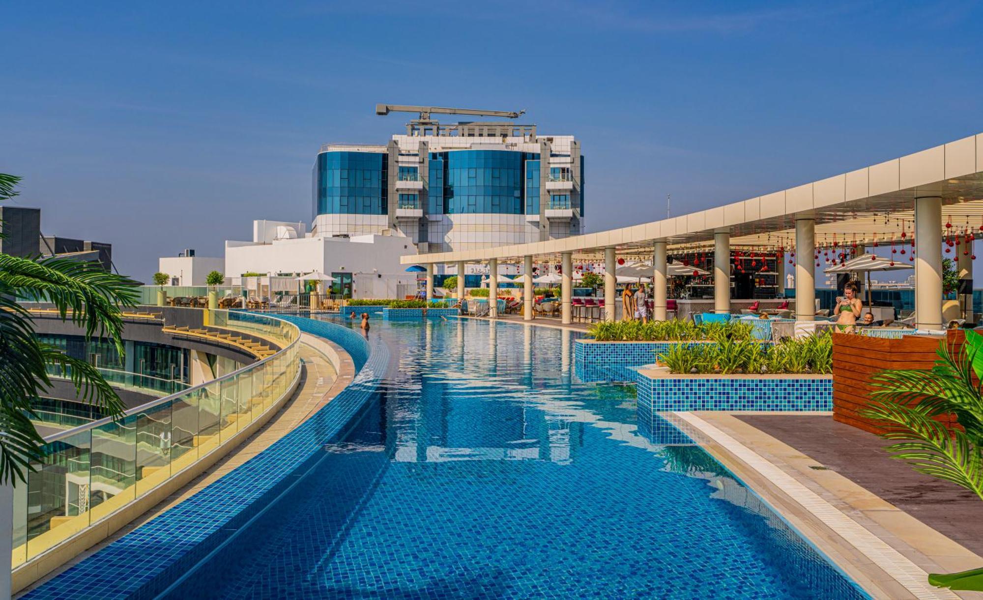 Studio With Pool And Private Beach Access On Palm Jumeirah ドバイ エクステリア 写真