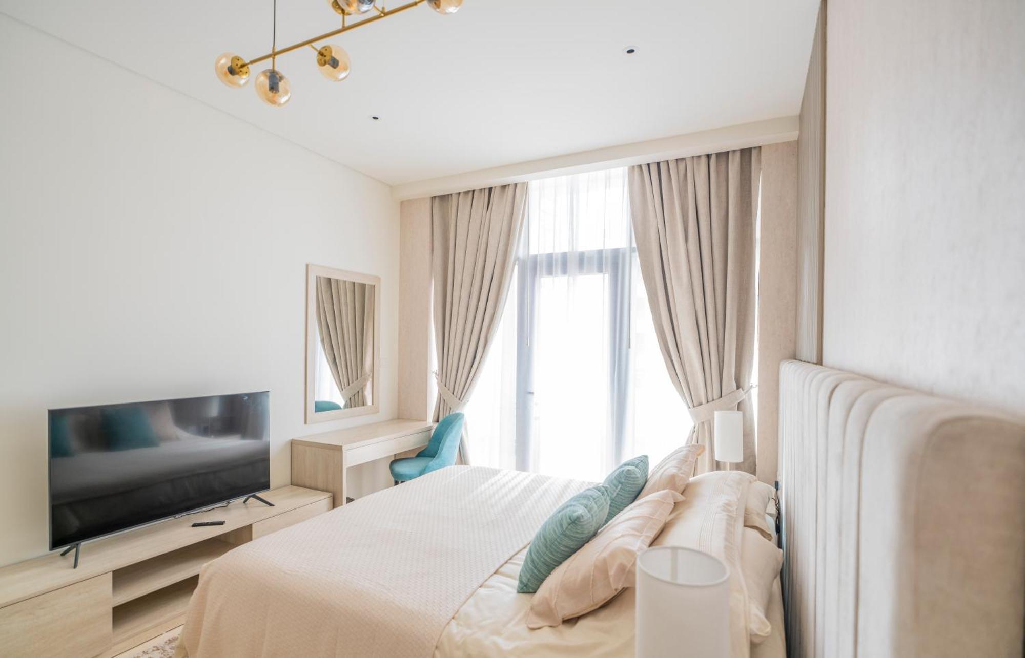 Studio With Pool And Private Beach Access On Palm Jumeirah ドバイ エクステリア 写真