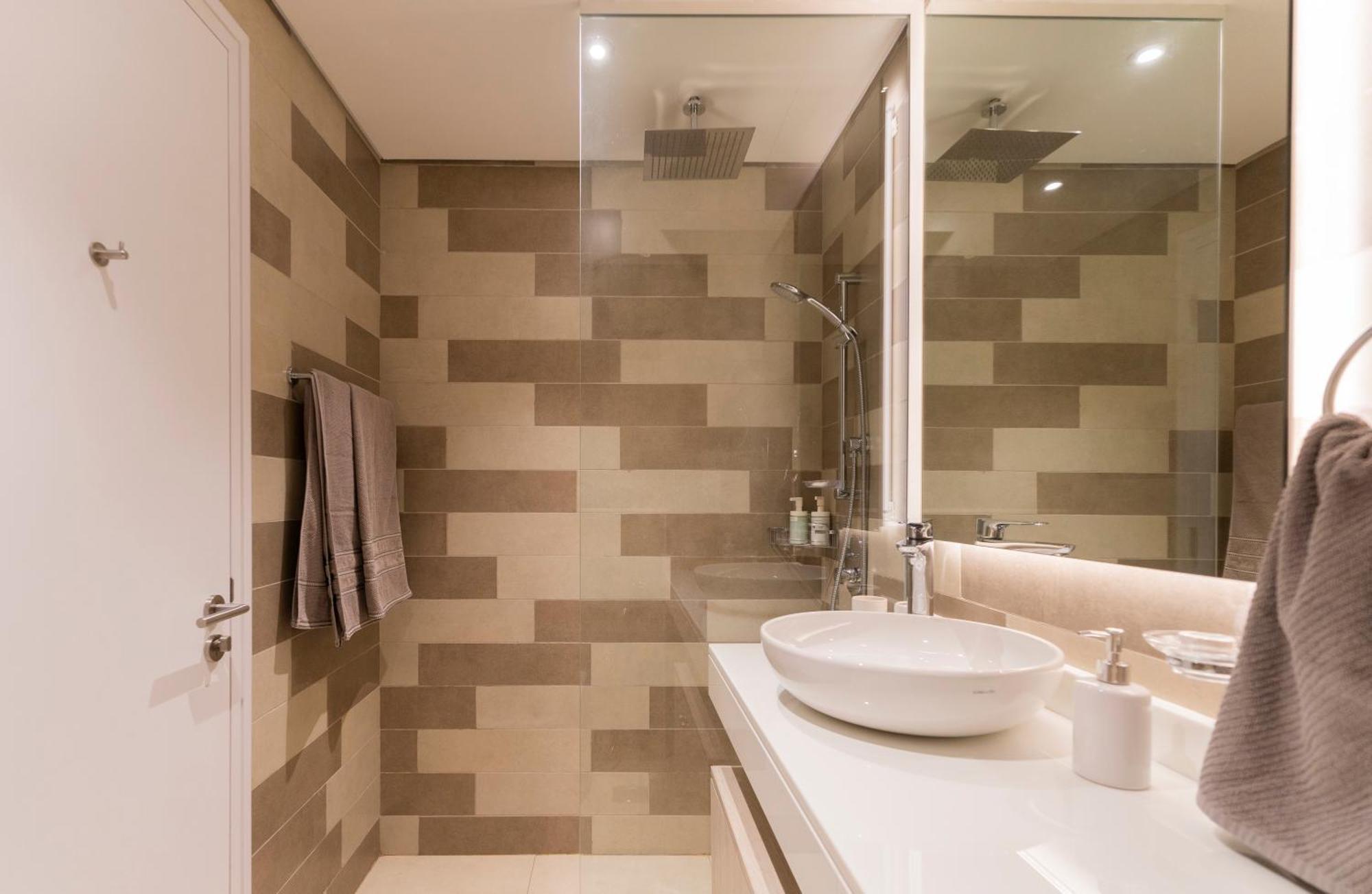 Studio With Pool And Private Beach Access On Palm Jumeirah ドバイ エクステリア 写真